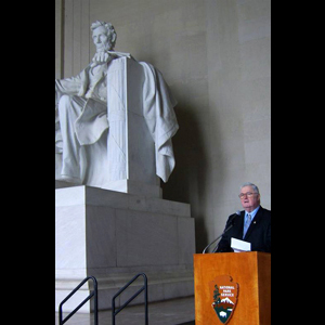 RADM Carey Speaking at The Lincoln Memorial 2009